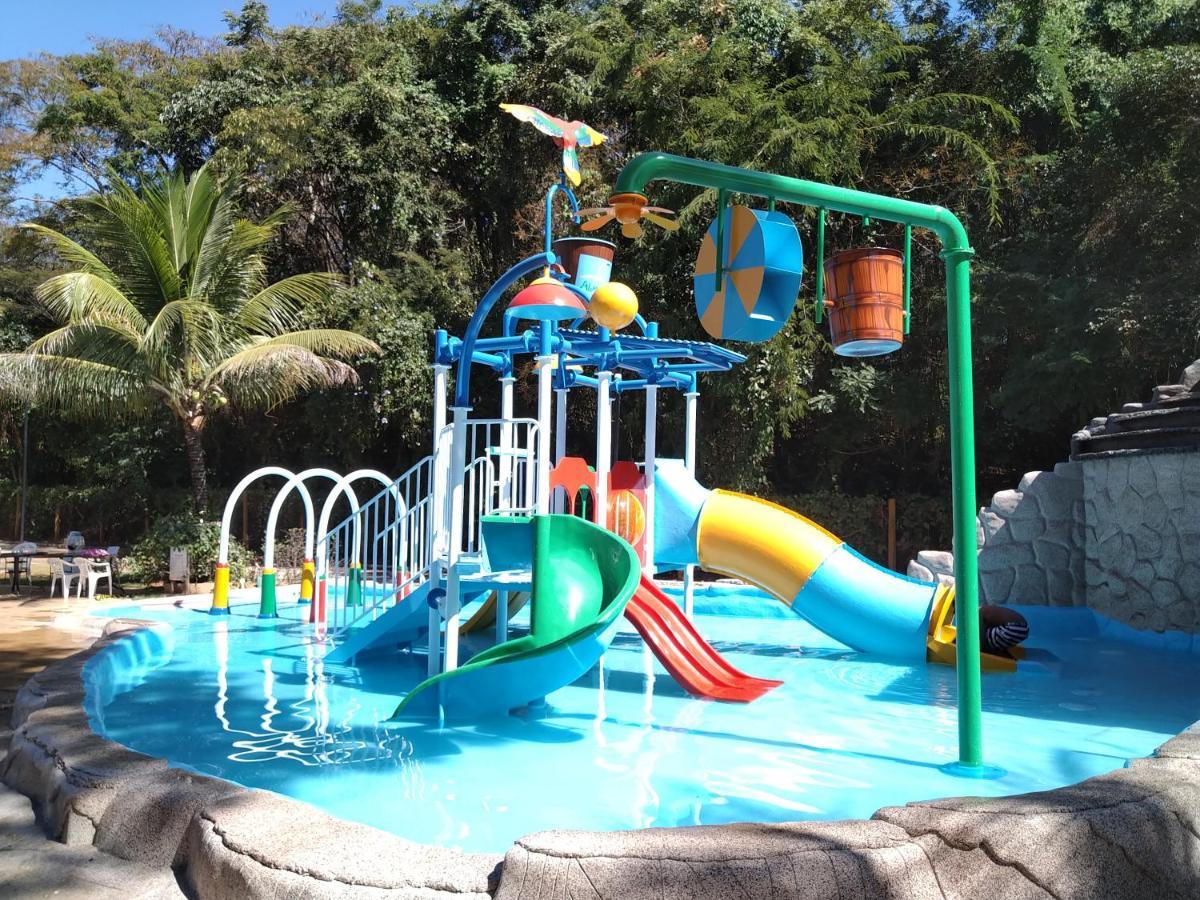 Aldeia Do Lago C204- Com Cozinha , Churrasqueira E Bebidas Liberadas No Parque Aquatico, Internet Banda Larga, Ponto Recarga De Carro Eletrico Caldas Novas Exteriér fotografie